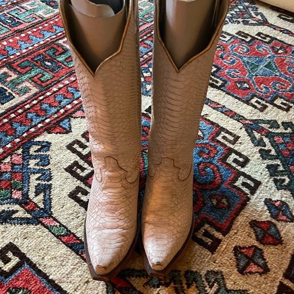 SOLD ON DEPOP Idyllwind Miranda Lambert Strut White Western Cowgirl Cowboy Boots - Picture 5 of 5